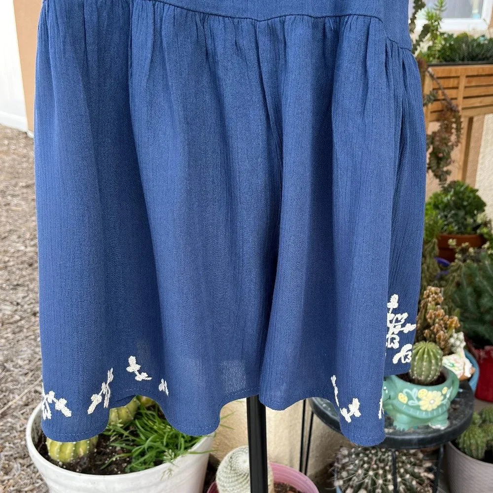 Xhilaration Blue Embroidered Romper Women Size Medium - Picture 4 of 13